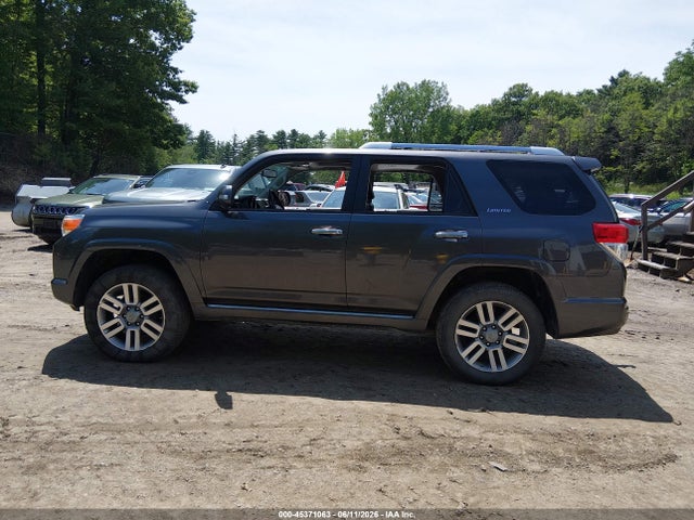 Toyota 4Runner Limited V6