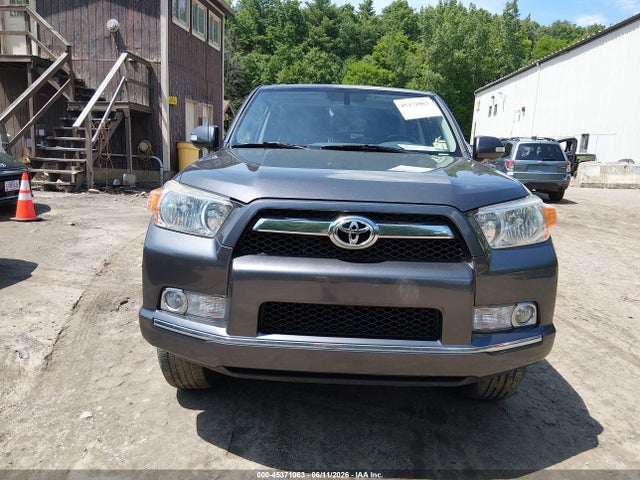 Toyota 4Runner Limited V6