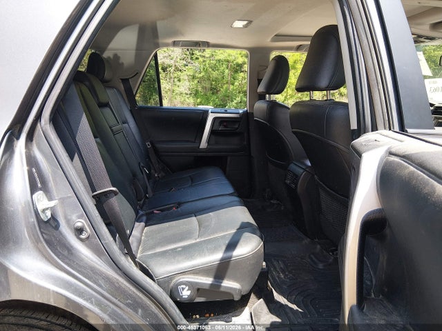 Toyota 4Runner Limited V6