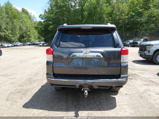 Toyota 4Runner Limited V6