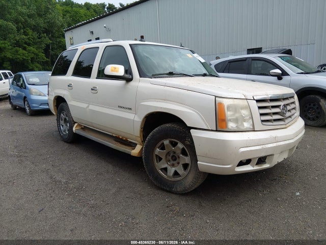 Cadillac Escalade Standard