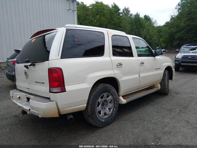 Cadillac Escalade Standard