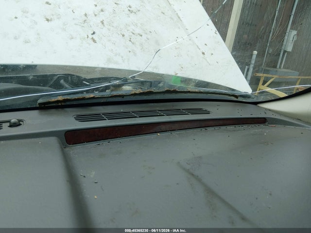 Cadillac Escalade Standard