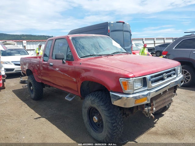 Salvage Toyota Pickup Image