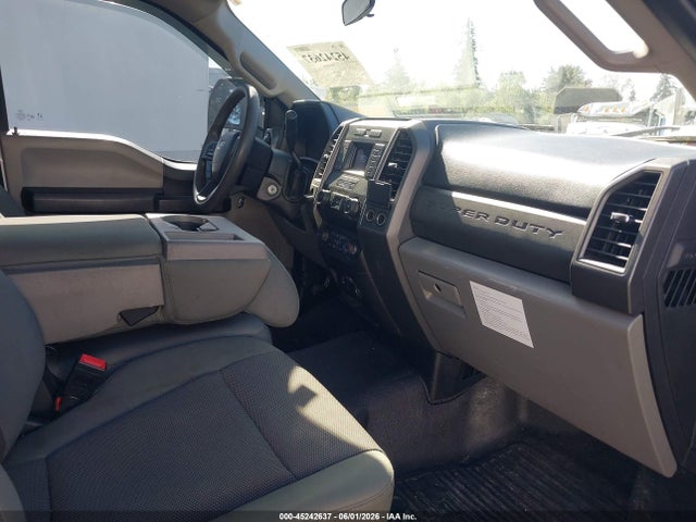 Ford F-450 Xl