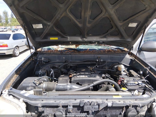 Toyota Sequoia Sr5 V8
