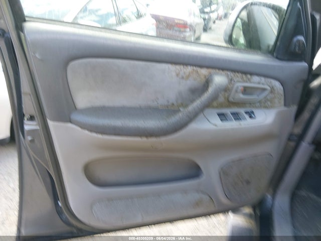 Toyota Sequoia Sr5 V8