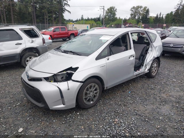 Toyota Prius v Three
