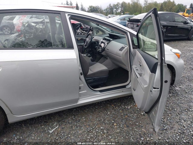 Toyota Prius v Three