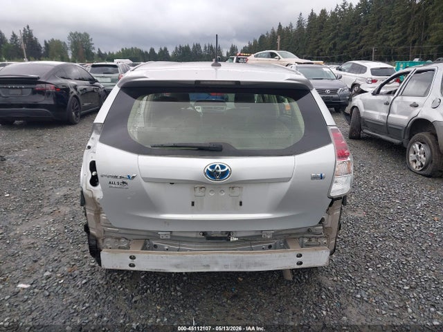 Toyota Prius v Three