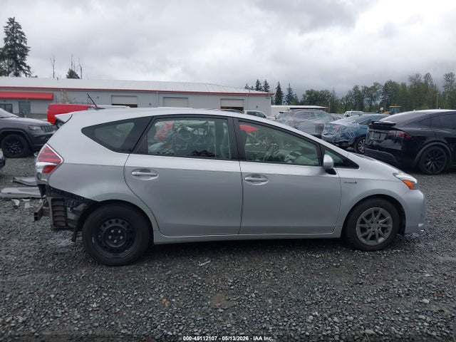 Toyota Prius v Three