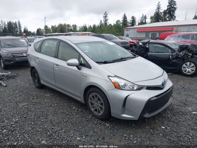 Salvage Toyota Prius v Image