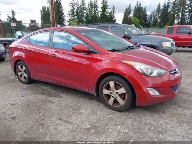 Salvage Hyundai ELANTRA Image