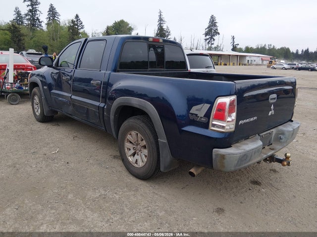 Mitsubishi Raider Duro Cross V6