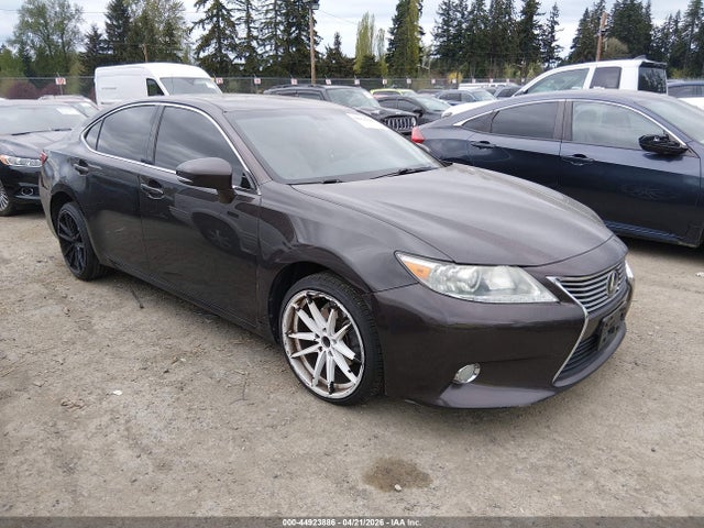 Salvage Lexus Es Image