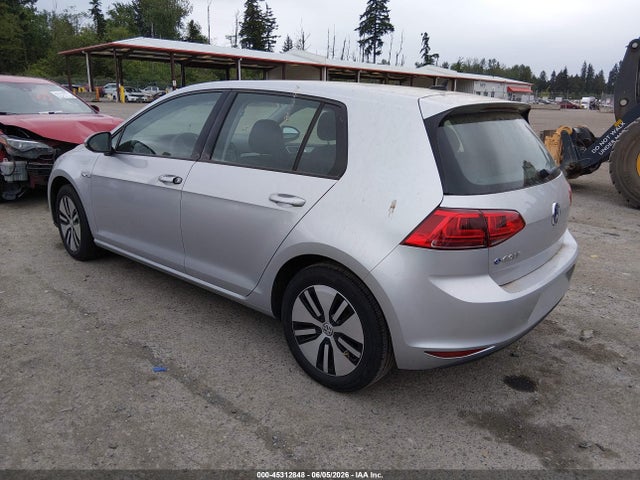 Volkswagen e-Golf Se