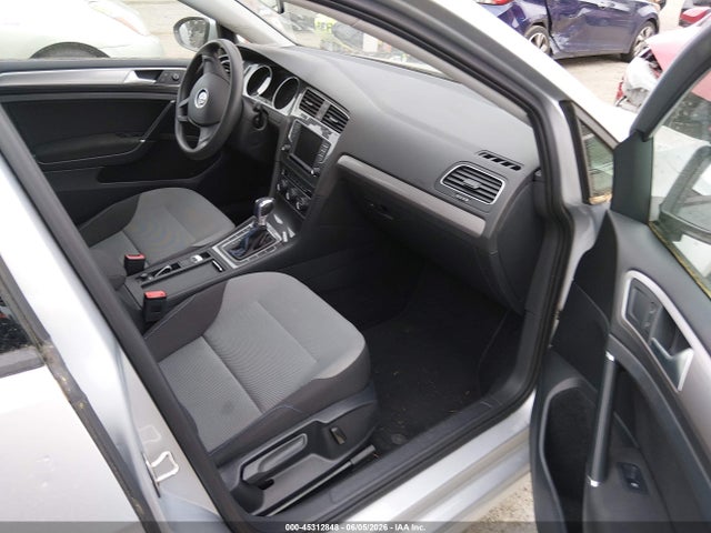 Volkswagen e-Golf Se
