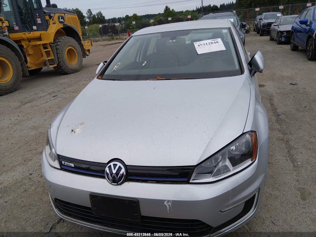 Volkswagen e-Golf Se