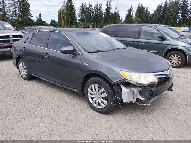 Salvage Toyota Camry Image