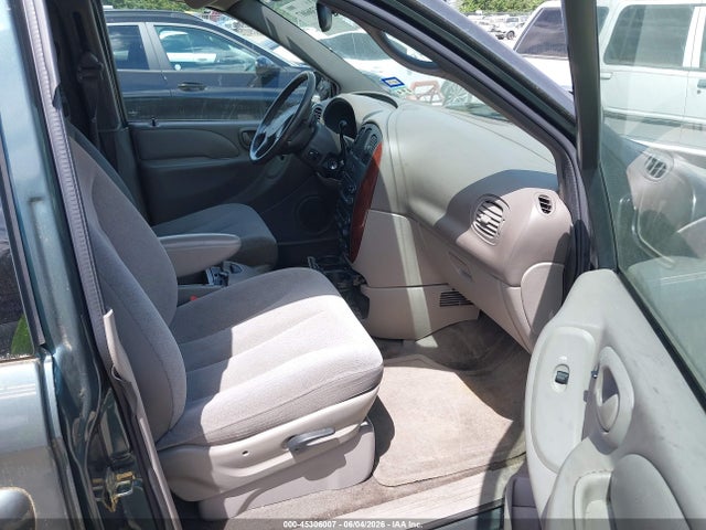 Chrysler Town & Country Lxi