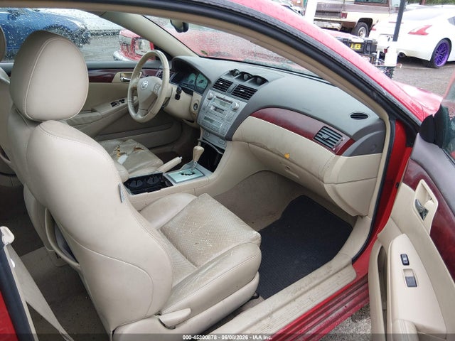 Toyota Camry Sle V6