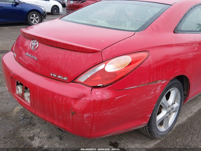 Toyota Camry Sle V6