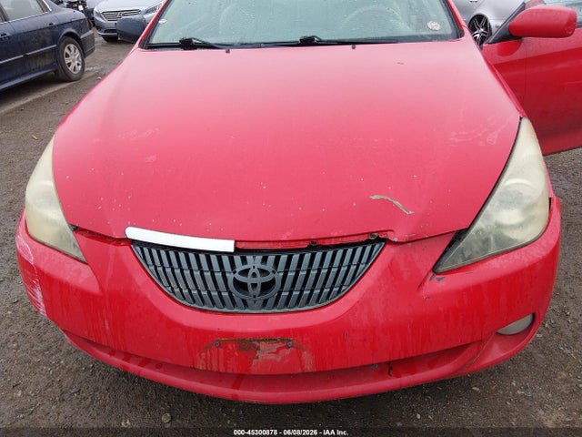 Toyota Camry Sle V6