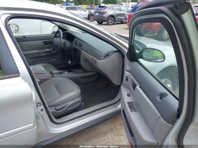 Ford Taurus Ses