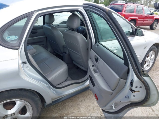 Ford Taurus Ses