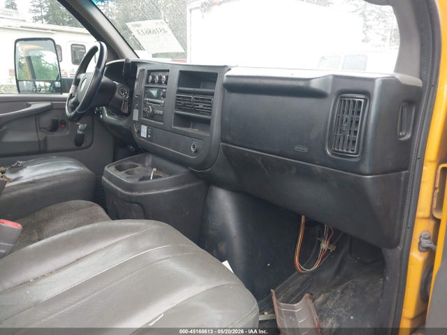 General Motors Savana Cutaway Work Van