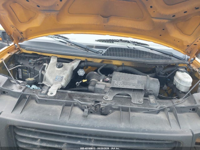 General Motors Savana Cutaway Work Van