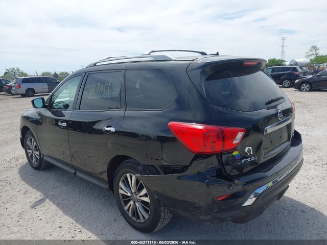 Nissan Pathfinder Sv