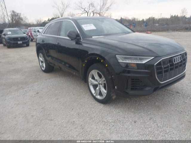 Salvage Audi Q8 Image