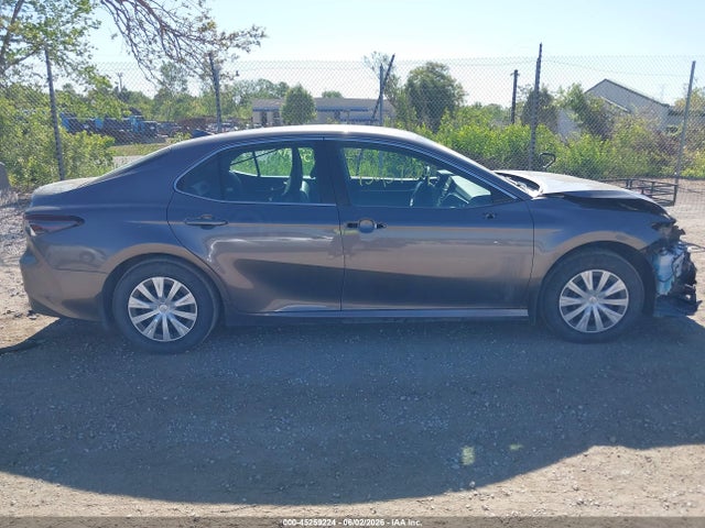 Toyota Camry Le