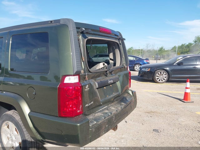 Jeep Commander Sport