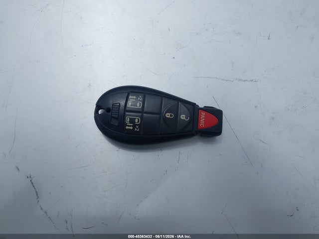 Dodge Grand Caravan Crew