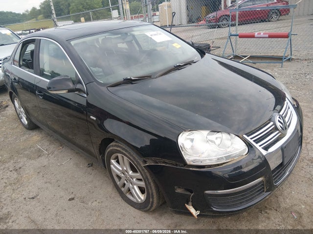 Salvage Volkswagen Jetta Image