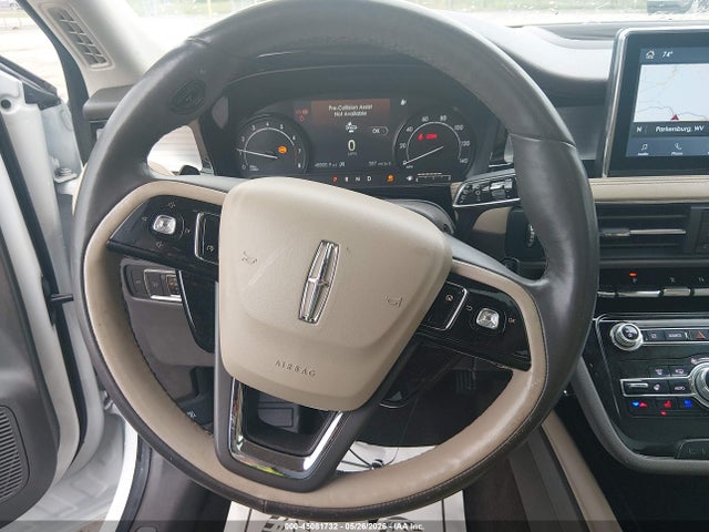 Lincoln Corsair Standard