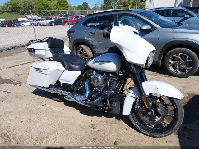 Salvage Harley-Davidson Flhxs Image