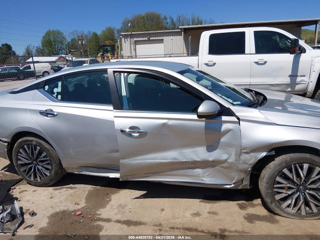 Nissan Altima Sv Intelligent Awd