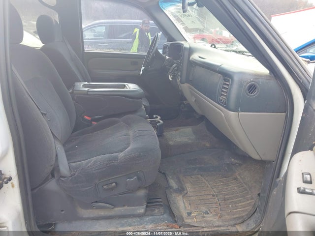 Chevrolet Suburban 2500 Ls