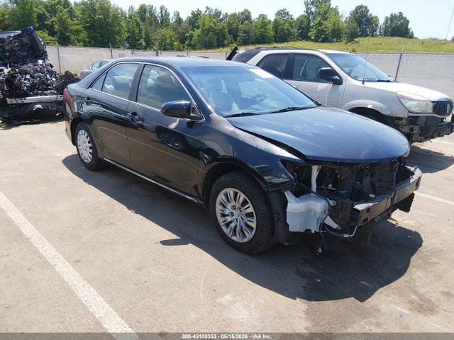 Salvage Toyota Camry Image