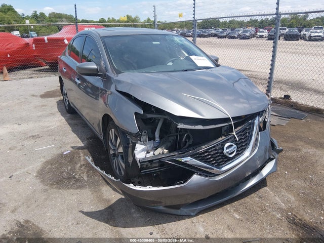 Salvage Nissan Sentra Image