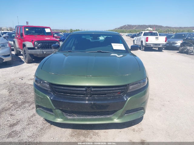 Dodge Charger Sxt Rwd