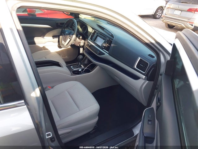Toyota Highlander Le