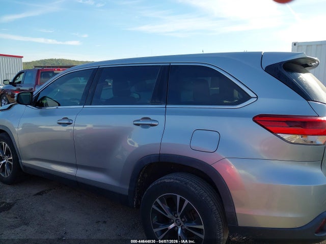 Toyota Highlander Le