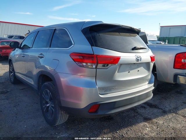 Toyota Highlander Le