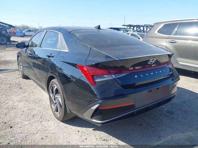 Hyundai ELANTRA Limited