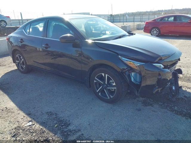 Salvage Nissan Sentra Image
