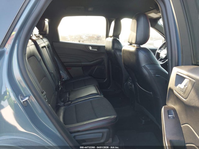 Ford Escape St-line